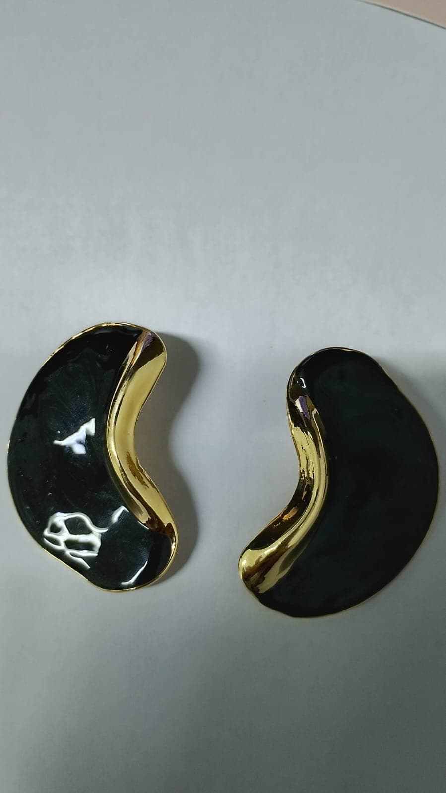 Brinco Esmaltado Preto
