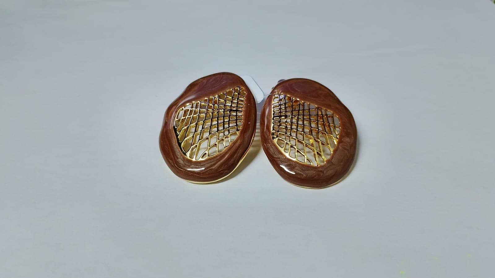 Brinco Esmalte Cor Beje