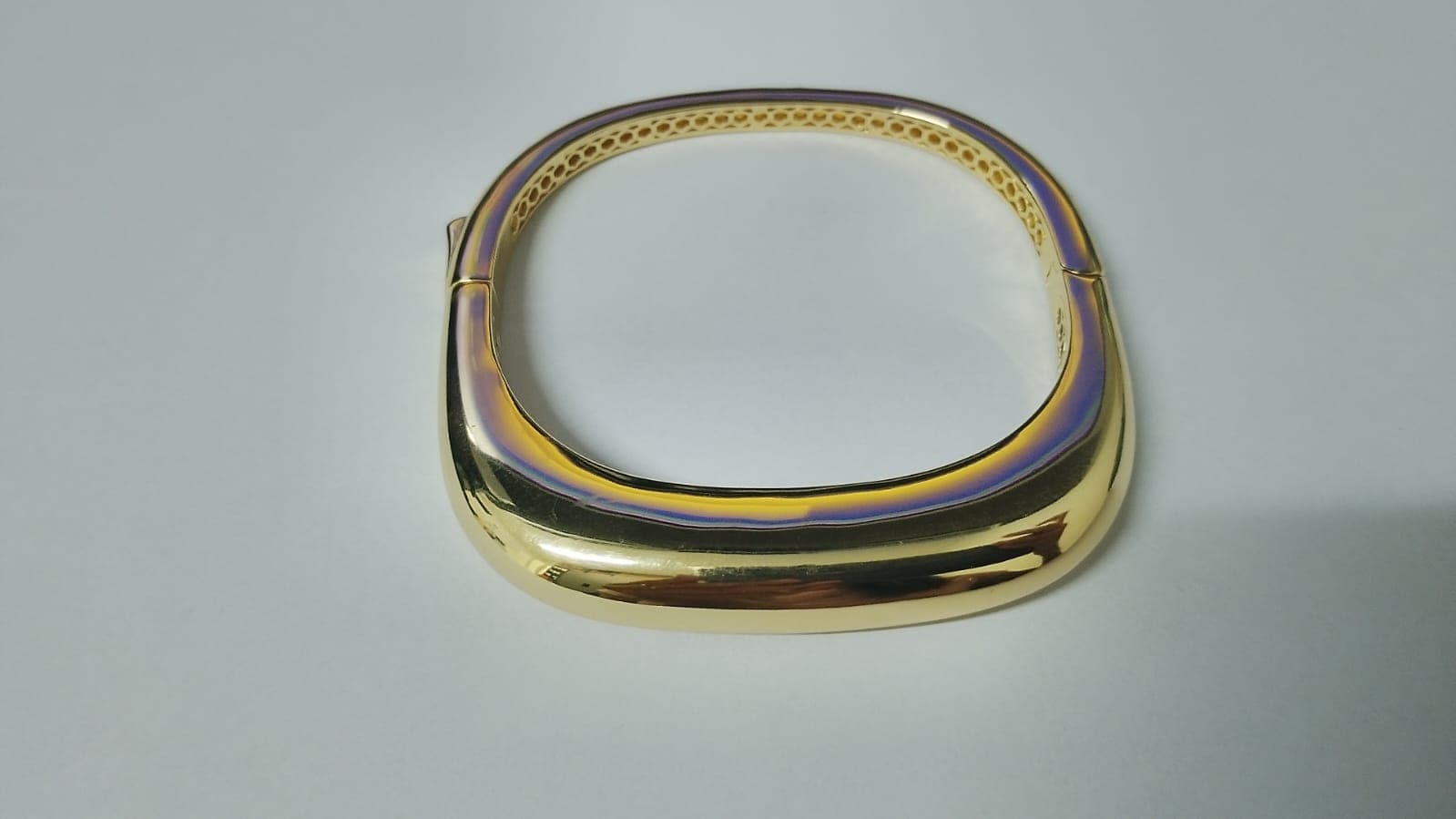 Bracelete Liso Abulado Quadrado