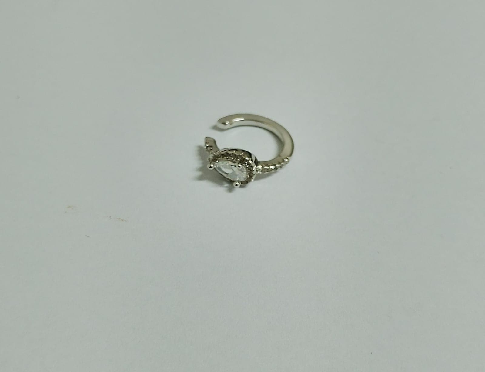 Piercing Meia Cravejado com Gota 3mm Craveado em Volta Ródio Branco