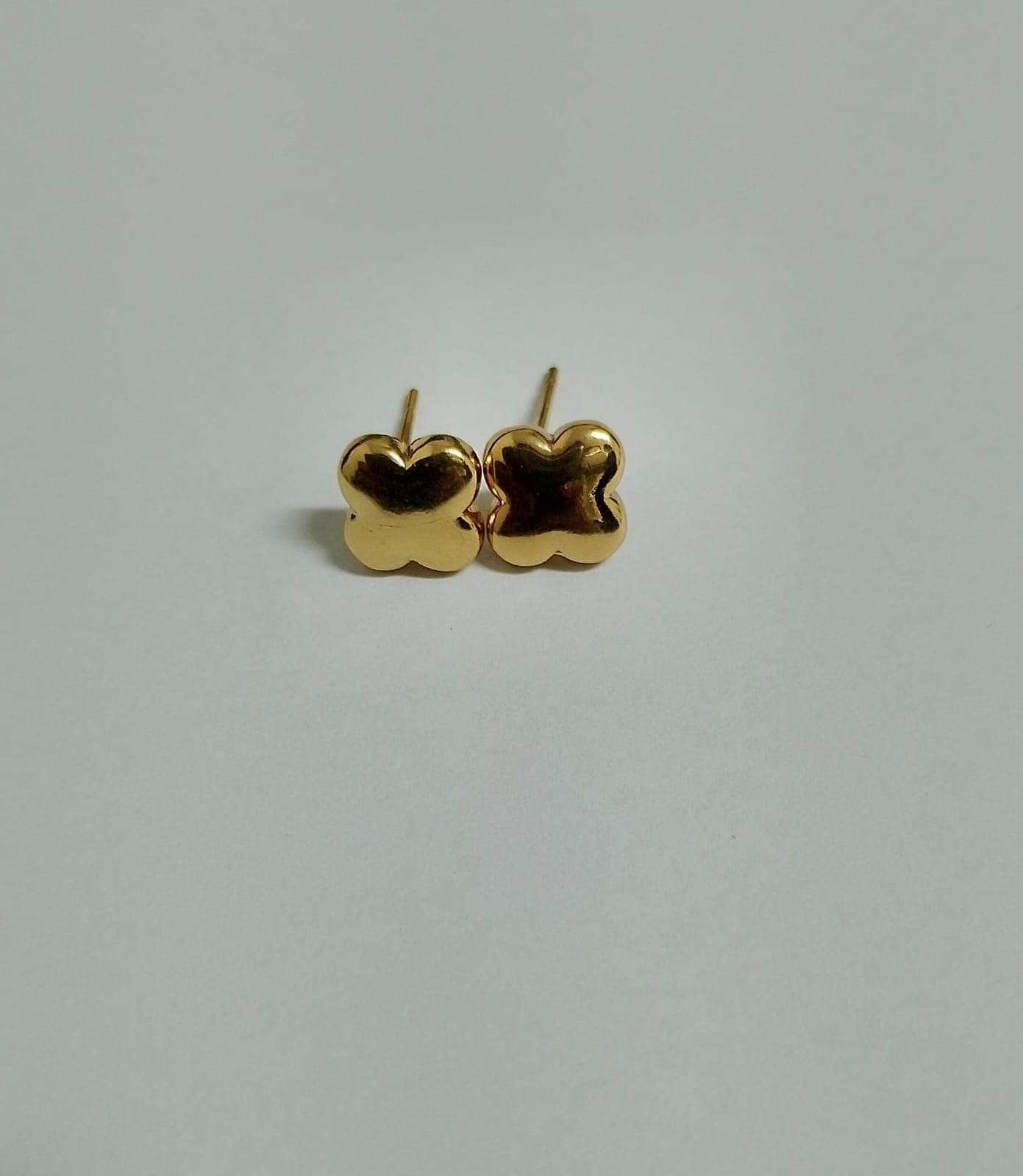 Brinco Flor 4 Petalas Cravejada M